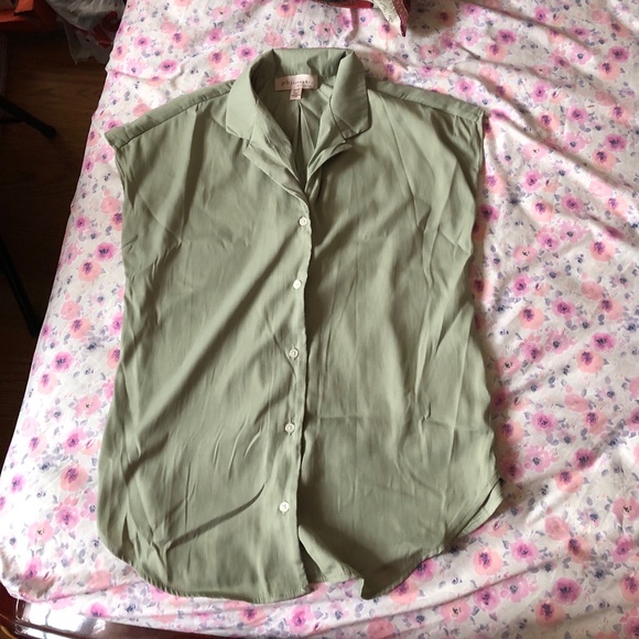 Philosophy Tops - Philosophy bottom down blouse